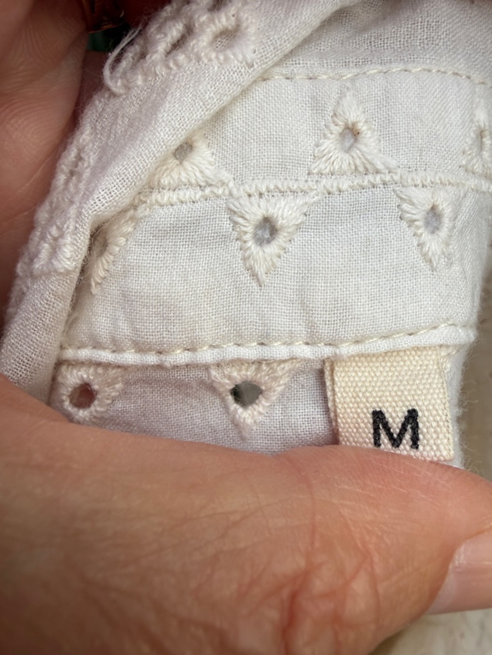 Vintage Cream Eyelet Lace Cotton Button-Front Top - Picture 12 of 12
